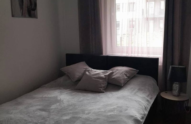 Alquiler de un acogedor apartamento con patio, 38 m², distrito Łagiewniki, Cracovia, Polonia